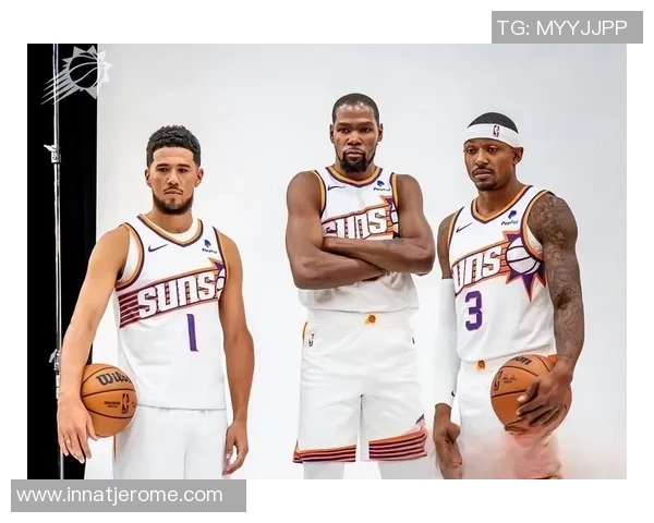 湖人热火总决赛观众席热烈氛围球迷激情四溢的精彩瞬间回顾